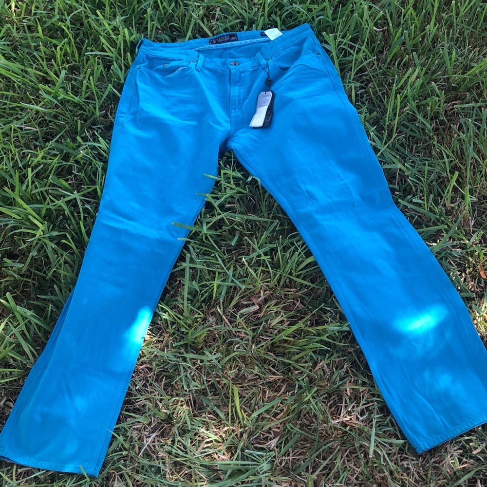 Guess Men’s Slim fit 38 straight leg jeans